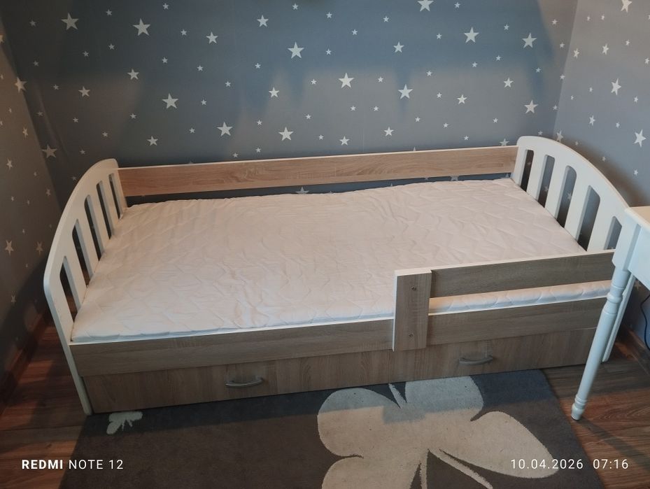 Łozko Ikea dziecięce 90*180