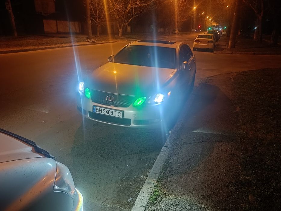 Продам Lexus GS300