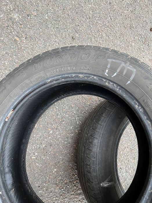 Шины 205/60R16 бу