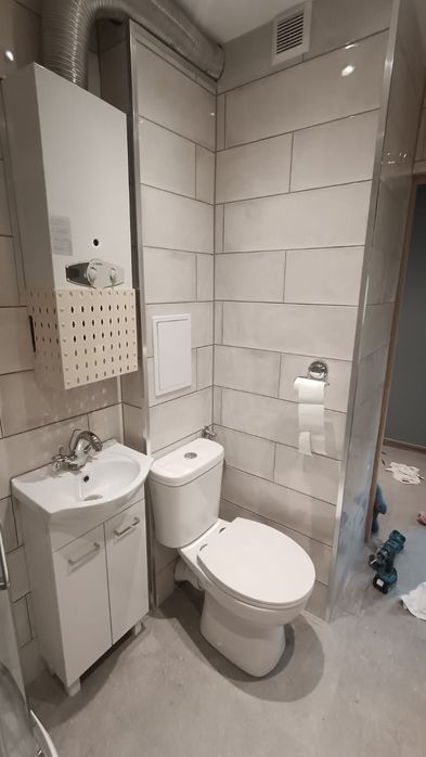 Usługi wykonczeniowo- malarskie. Malowanie agregatem Graco.