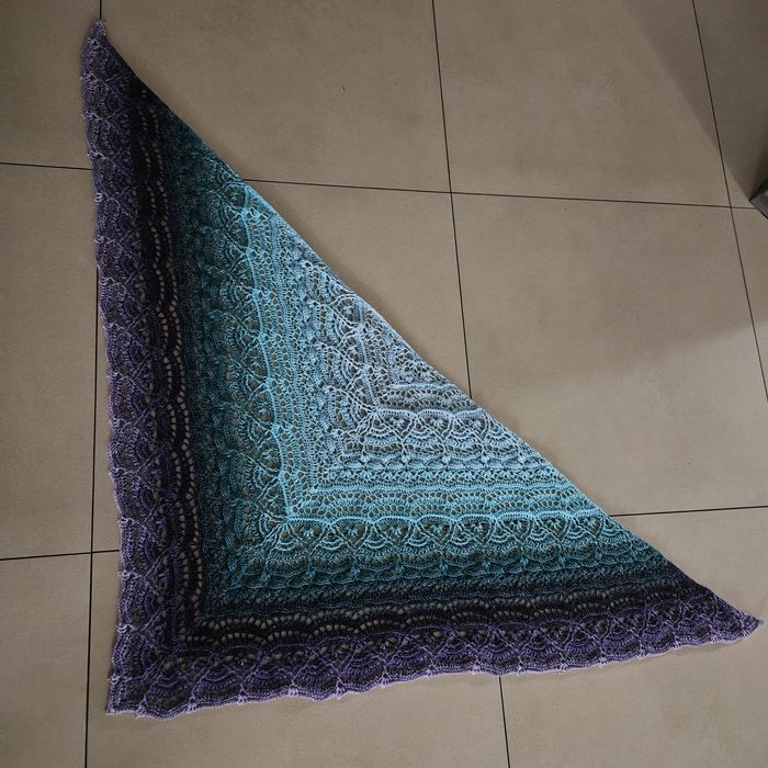 Chusta robiona ręcznie na szydełku rękodzieło Handmade