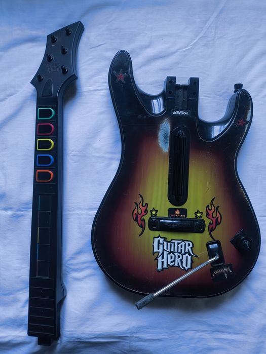 Guitarra Guitar Hero World Tour (PS3)