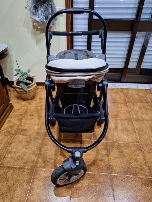 Carrinho bebé trio