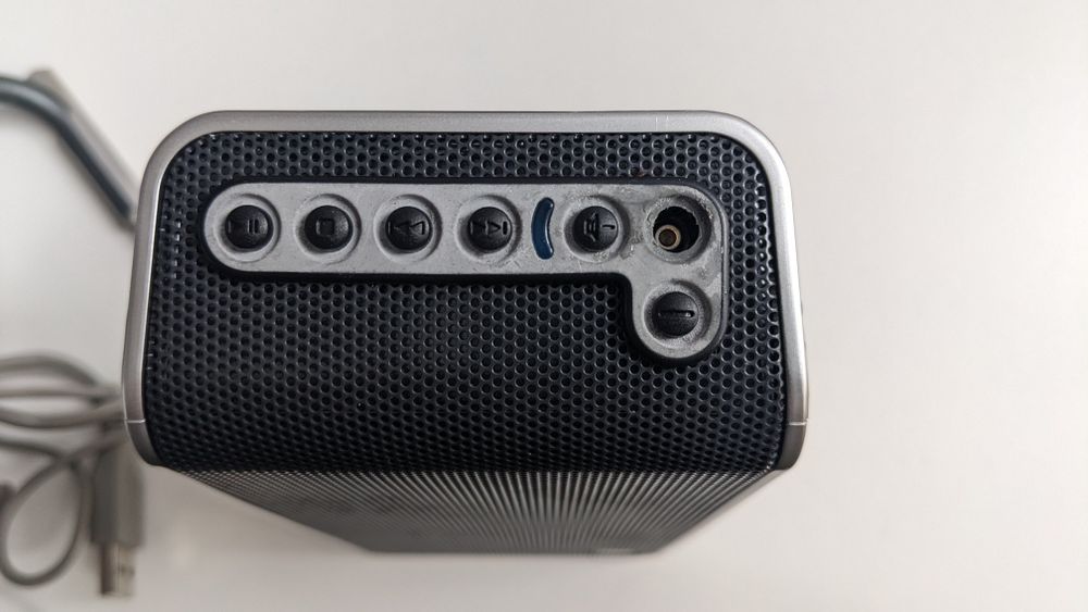 Colunas PC/Portátil Logitech V20
