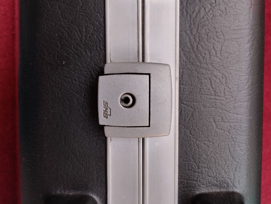 Estojo SKB para teclado 88 Slim