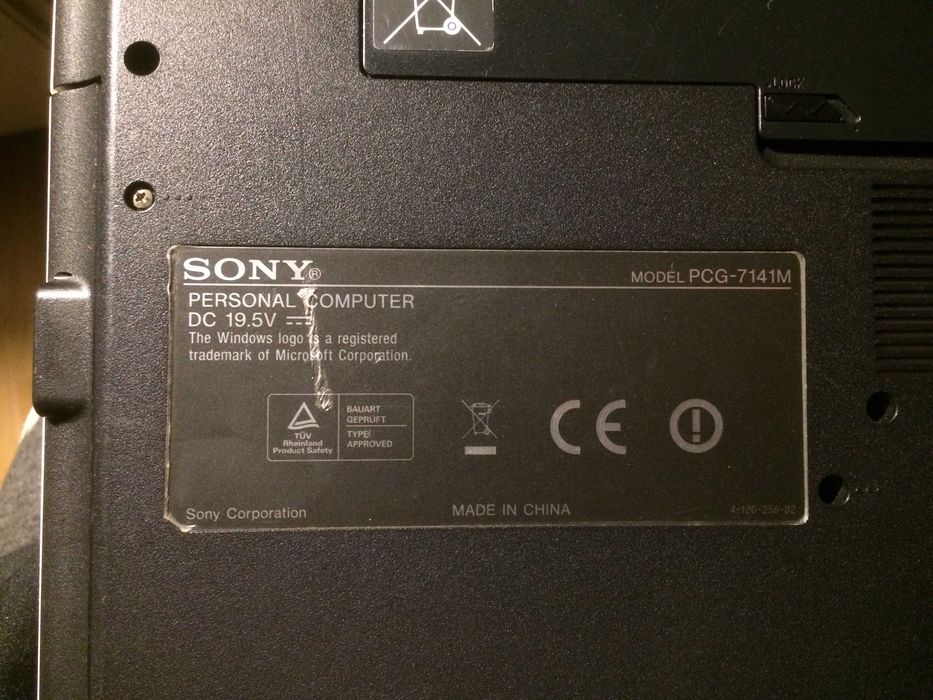 Ноутбук Sony відмінний стан. Віндовс 10