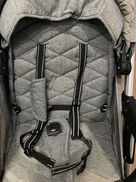 Прогулочна коляска - ідеальний стан!