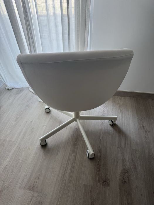 Cadeira IKEA c/rodas