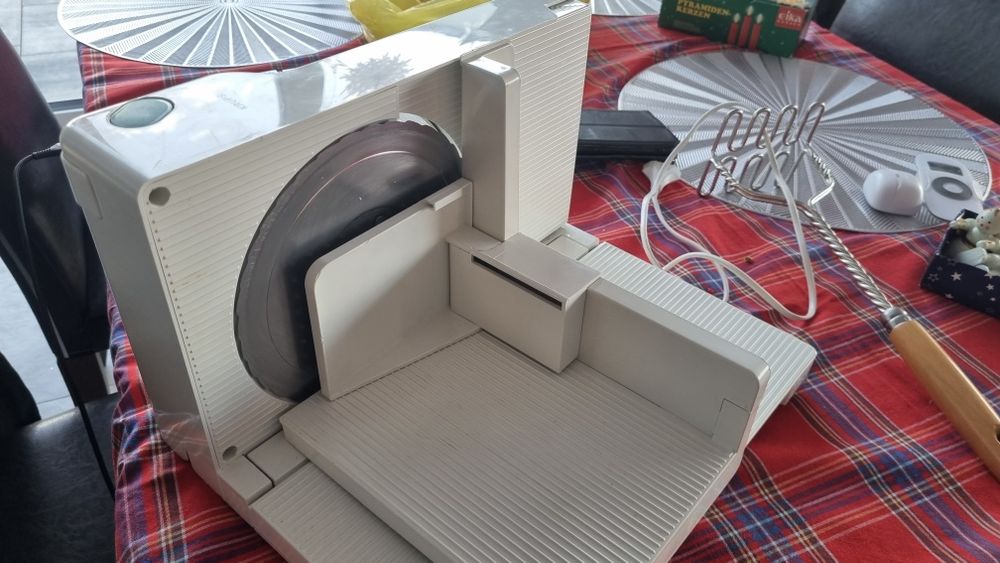 Krajalnica do chleba i wędlin krups