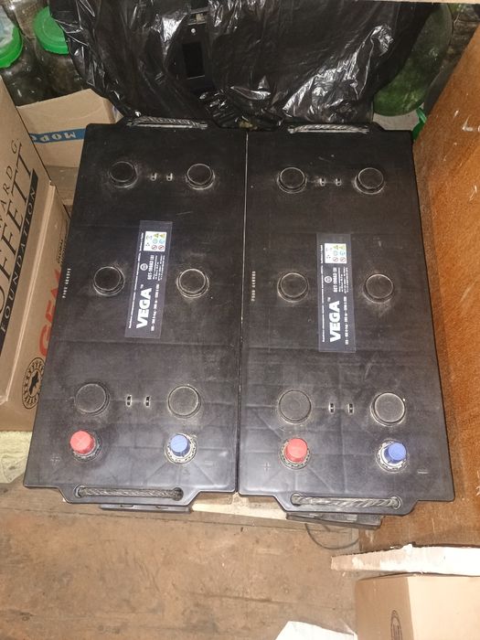 Продам 2 Акб майже нові