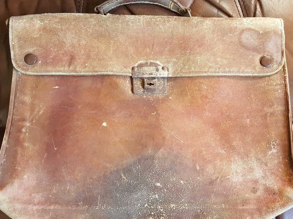 D.R.G.M. / DRGM - Pasta / Briefcase / Mala em pele antiga - England