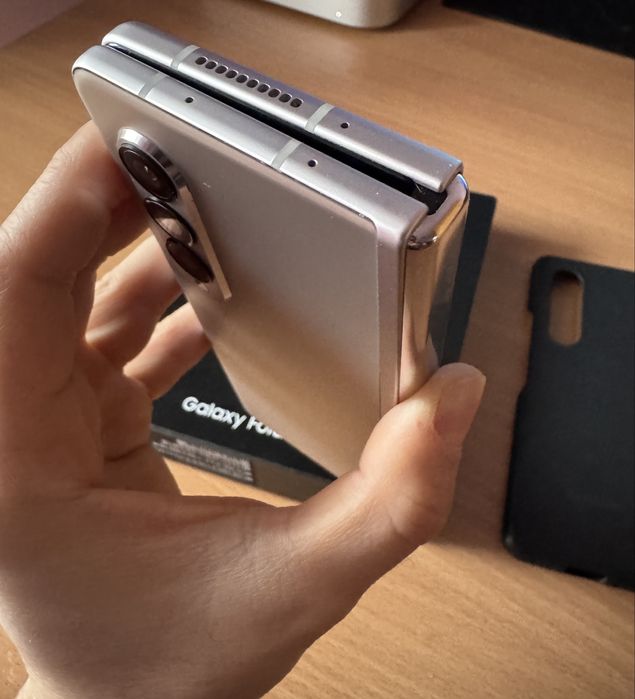 Samsung Galaxy Fold 3 12/256 GB phantom silver