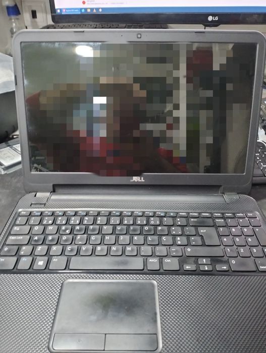 Portátil Dell inspiron 3521 Intel Core i3 8GB RAM 256GB SSD