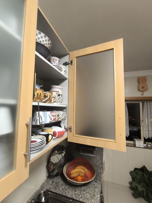 Armario de cozinha com fogao,forno, exaustor