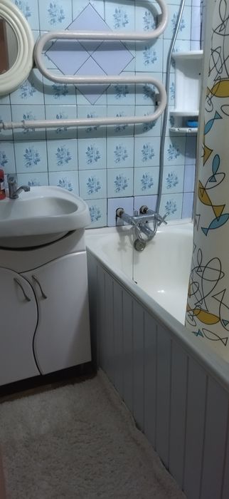 Подобово оренда 2-х кімнатна квартира в центрі Прилуки