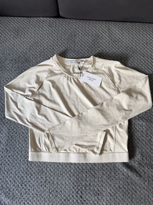 Top Calvin Klein