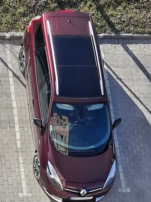 RENAULT Megane Scenic