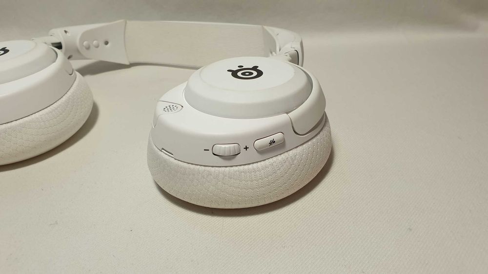 Słuchawki bezprzewodowe SteelSeries Arctis Nova 5 BT stan BDB