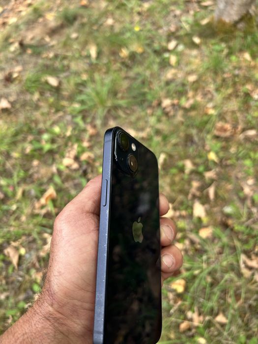 iPhone 13, 128GB, bateria 87%, 210euros
