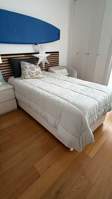 Cama de solteiro e colchao