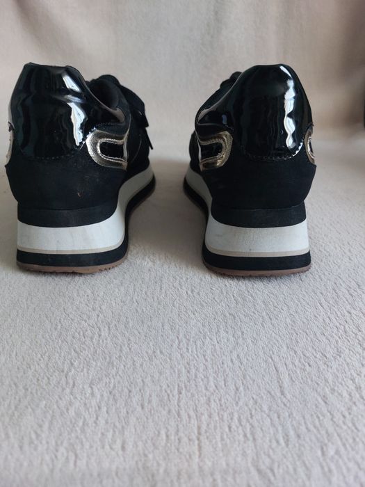 Sprzedam buty sportowe