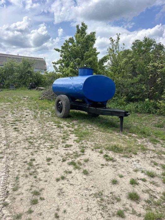 Продам бочку 5 кубів.