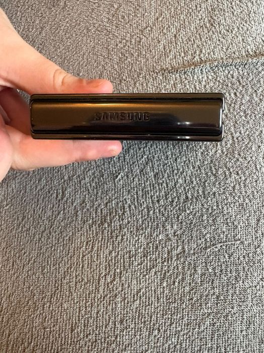 Samsung Galaxy z flip 4