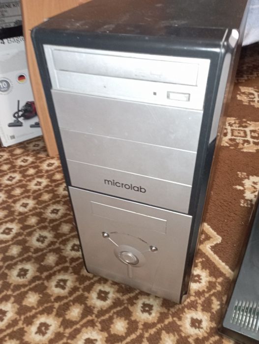 Компьютер и монитор