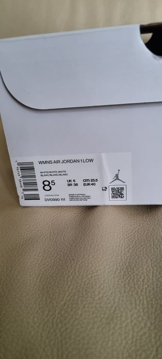 Buty  sportowe damskie Air Jordan  40.Buty włożone 2,3 razy,stan bardz