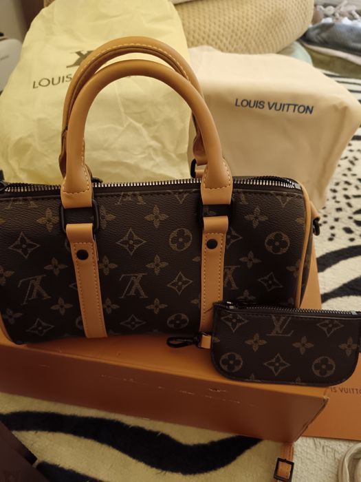 Mala Louis Vuitton nova