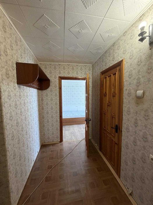 4-кімнатна квартира, цегла. Район 5 ліцею