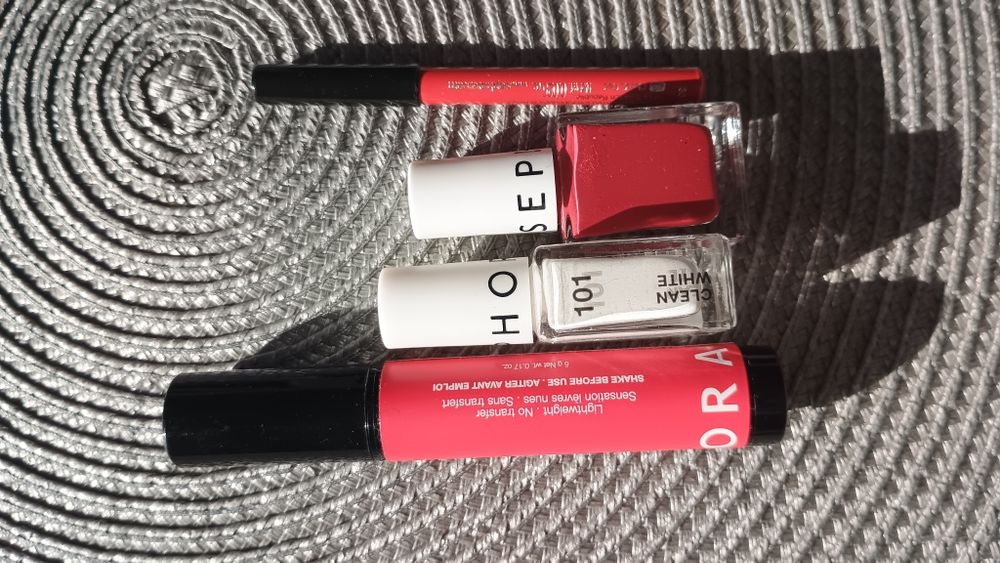 Sephora nie używany, czerwony zestaw nowych kosmetyków!