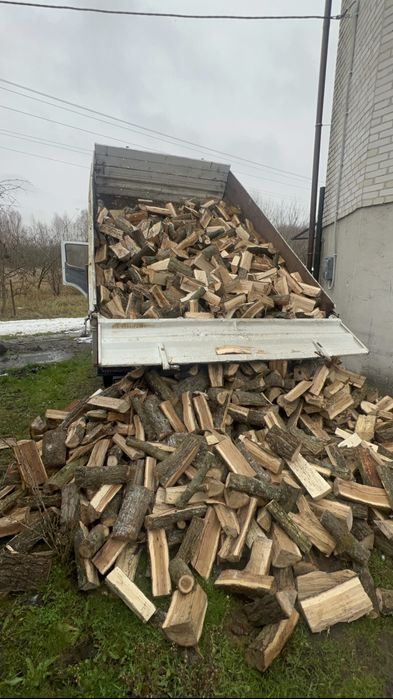 Дрова дуб та граб колоті рубані з доставкою