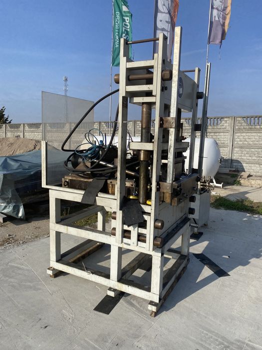 Prasa hydrauliczna wielofunkcyjna