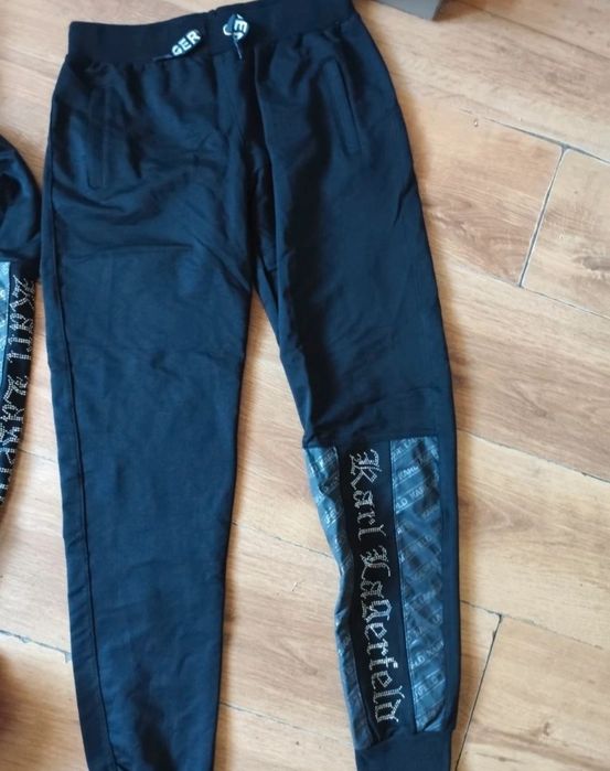 Nowy dres damski w rozmiarze L