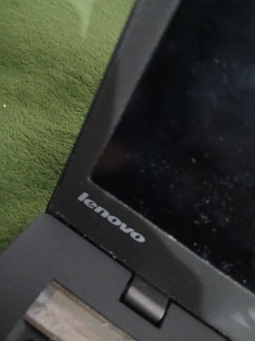 Sprzedam laptop lenovo x1 carbon