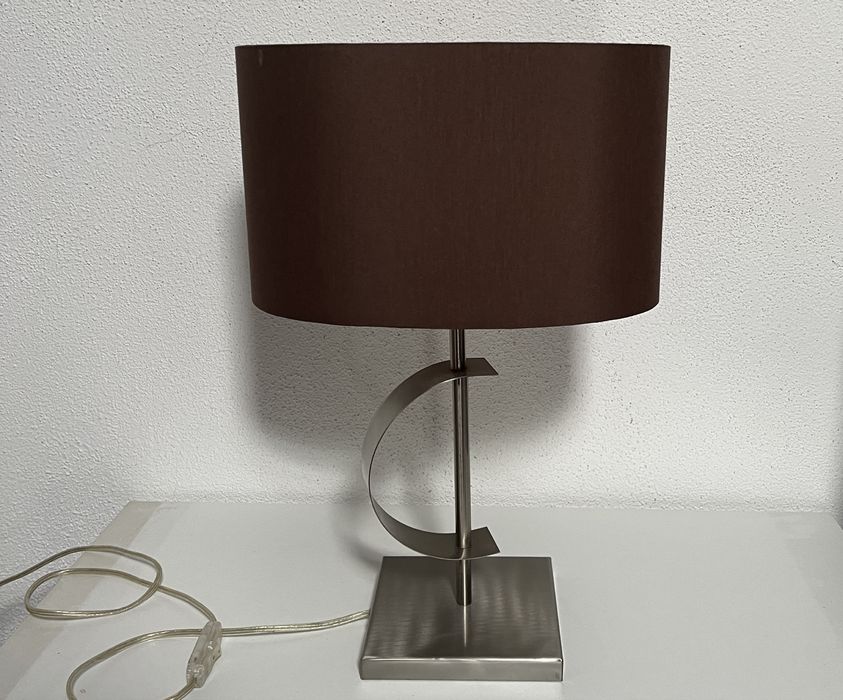 Candeeiro de mesa de cabeceira e teto