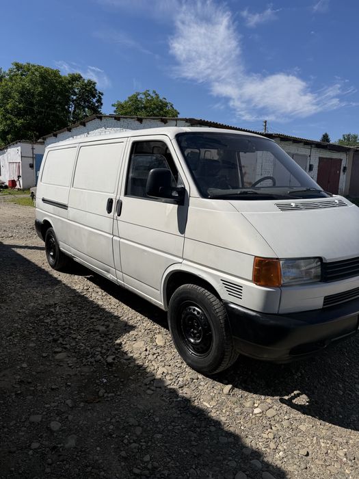 WV Transporter бус