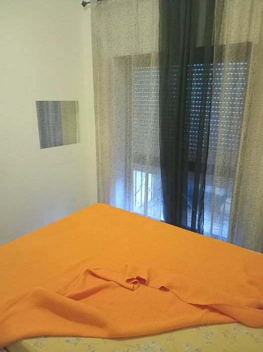 QUARTOS para arrendar