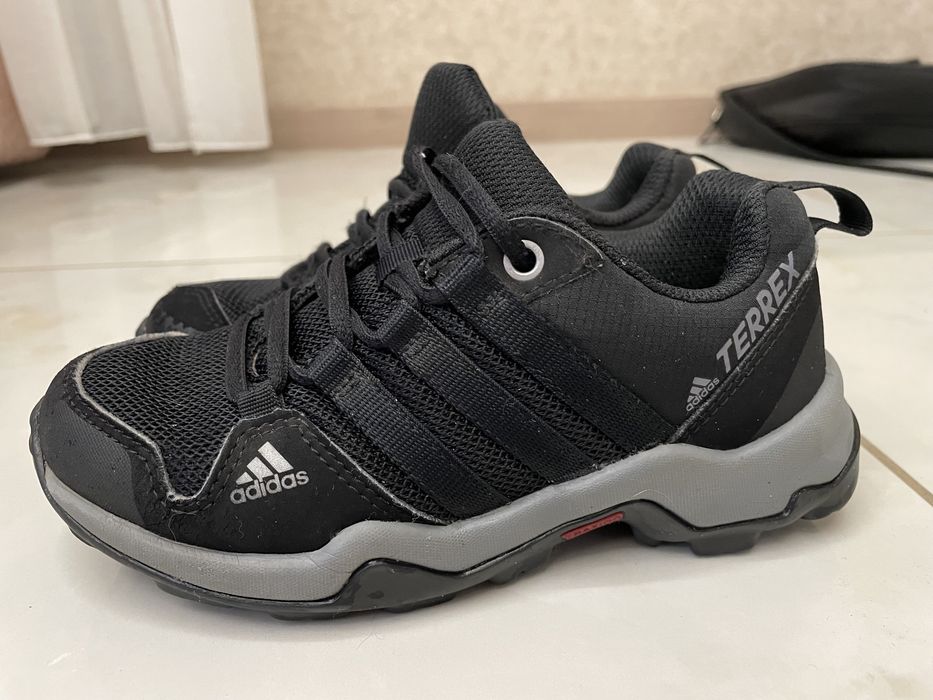 Кроссовки adidas terrex 29