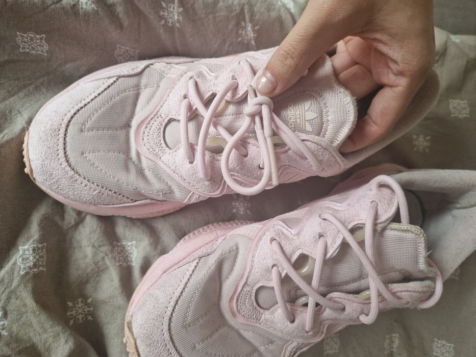 Buty damskie adidas ozweego