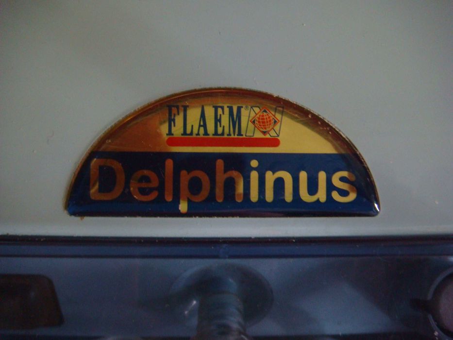 Інгалятор - небулайзер Delphinus для дорослих і дітей