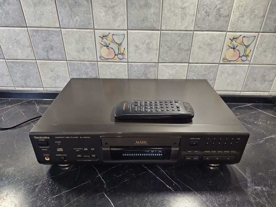 Odtwarzacz CD Technics SL-PS670A pilot