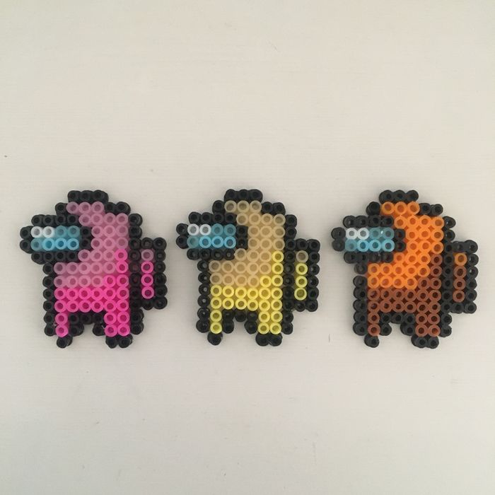 Among us - hama beads - topo bolo - decoração
