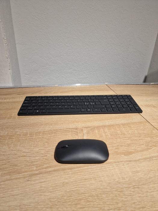 Комплект бездротової клавіатури та миші Microsoft Designer Bluetooth D