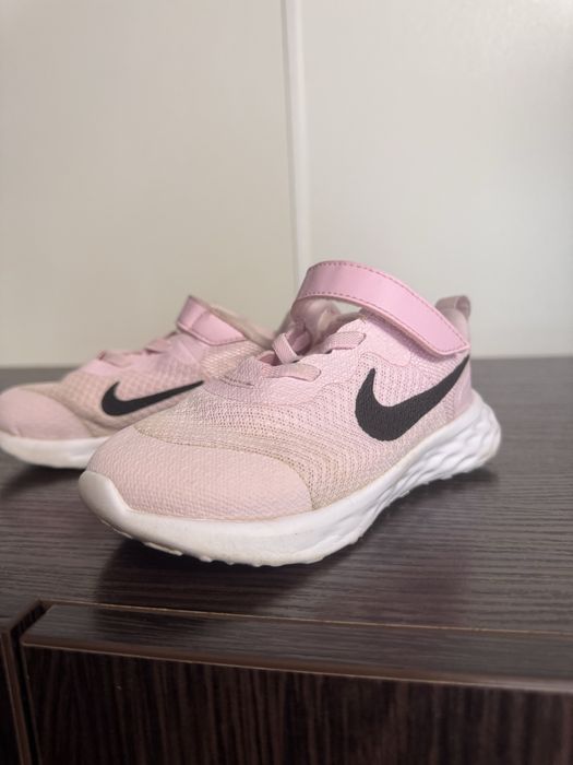 Кроссовки Nike 26 размер