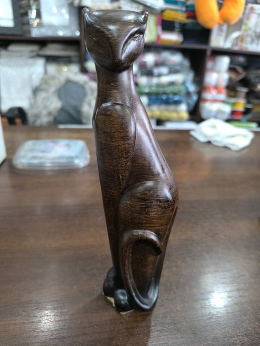 Ceramiczna figurka kota