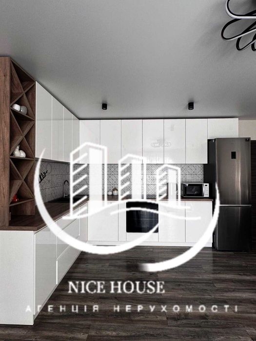 Продам дом в посёлке  Печенеги