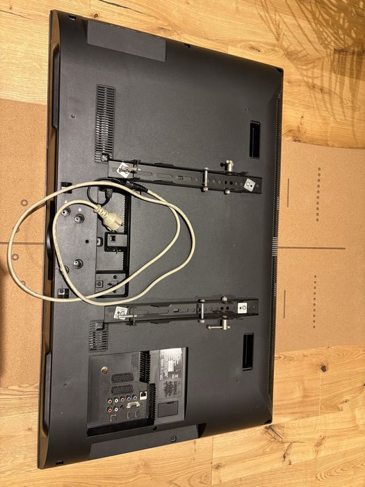 Sony Bravia LCD 40”