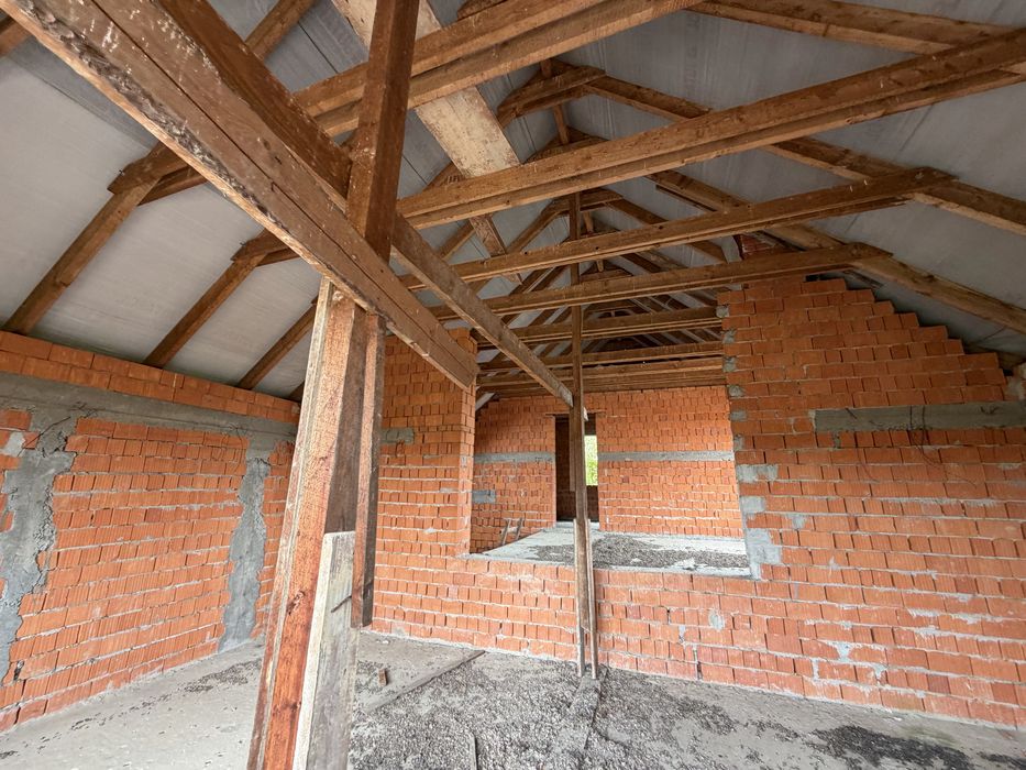 Продаж будинку в престижній локації Барвінка — мкрн. “Лазький берег”